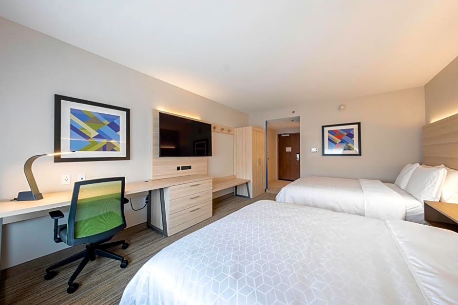Holiday Inn Express and Suites Staunton By IHG