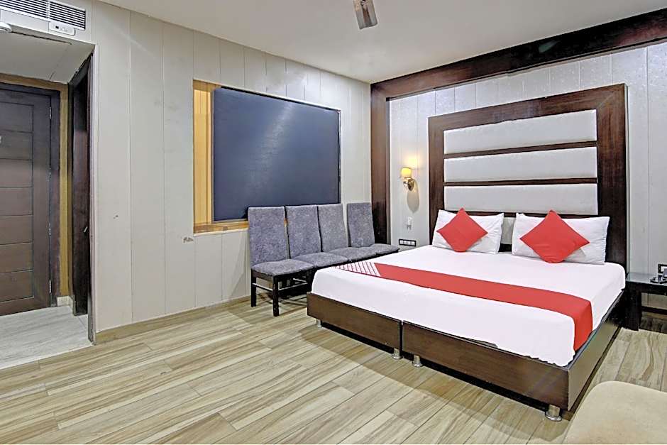OYO 26766 Laxmi Abode – Delhi, NY