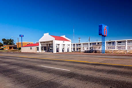 Motel 6-Childress, TX