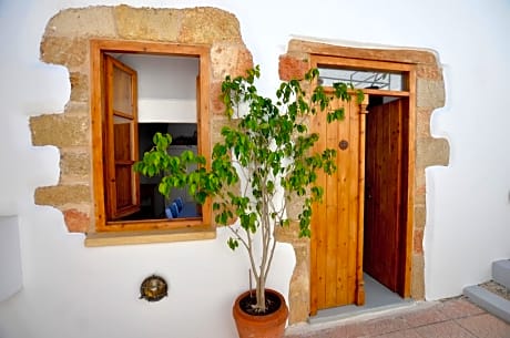 Lindos Esel Suites