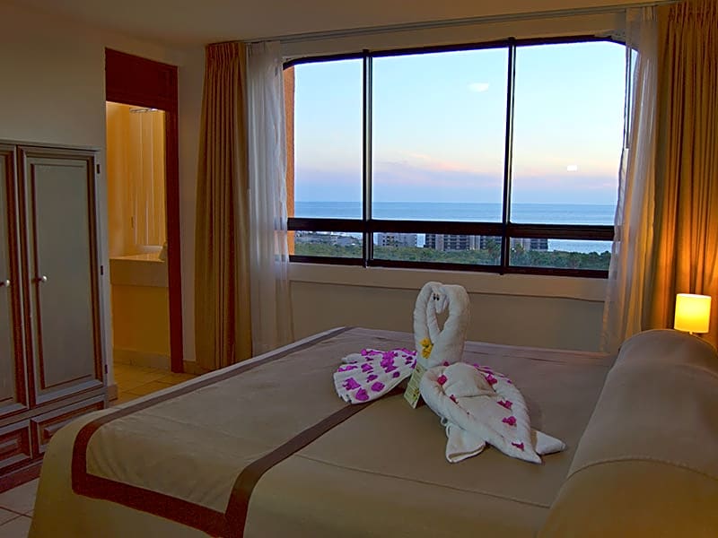 Sunrock Hotel & Suites