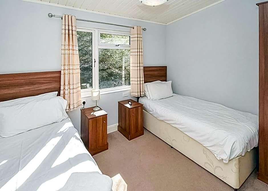 Warren Lodges