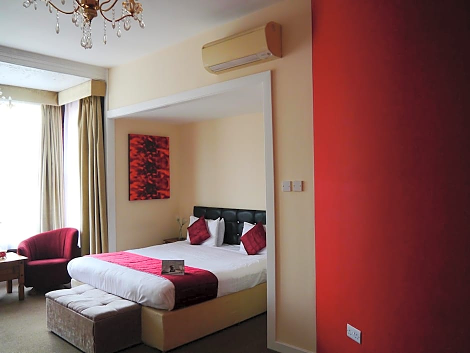 The Pearl Hotel