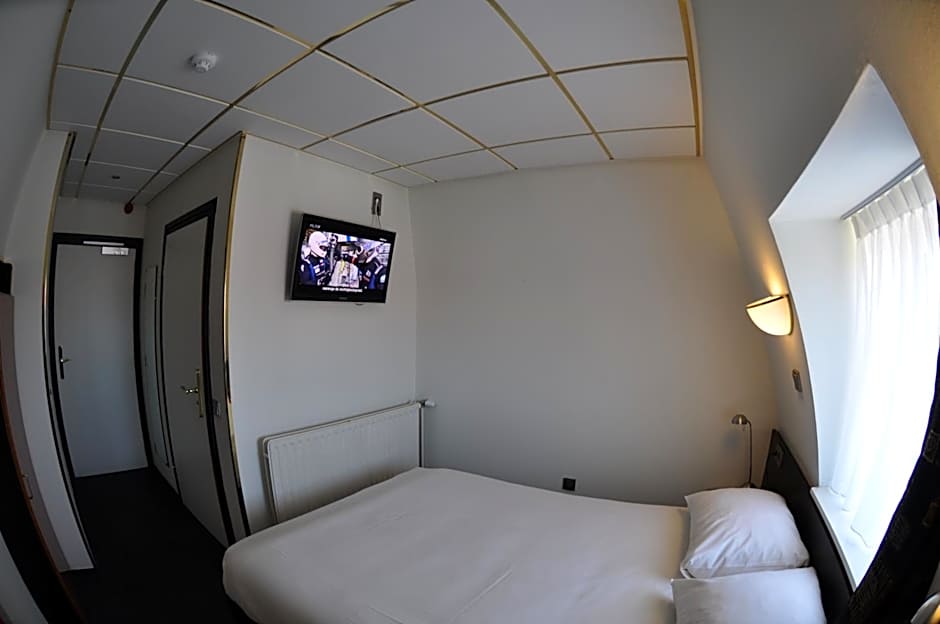 Budget Hotel Le Beau Rivage