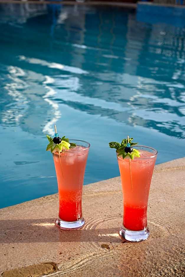 Intouriste Hôtel & Suites
