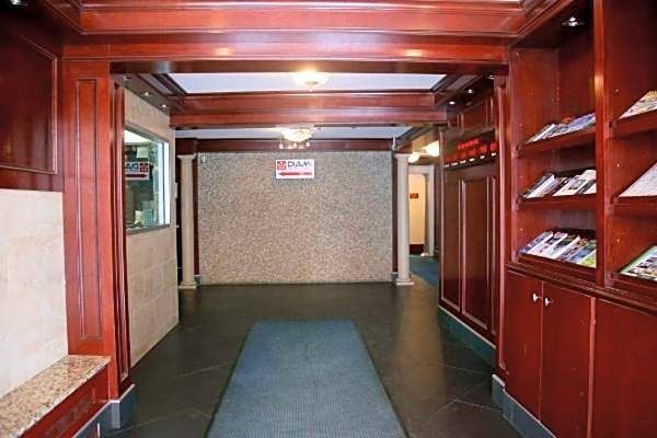 Econo Inn
