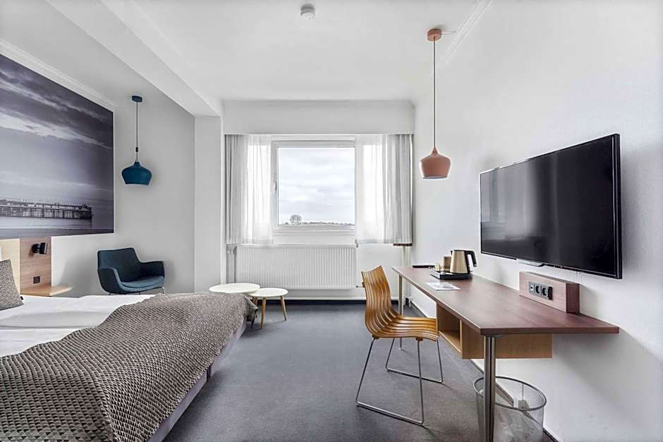 Best Western Plus Airport Hotel