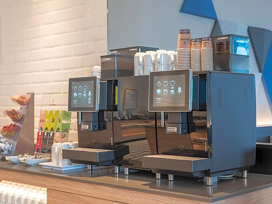 Holiday Inn Express Dusseldorf- Hauptbahnhof By IHG