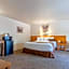 Mariposa Lodge