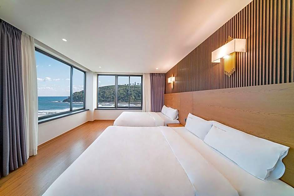Two Y Hotel