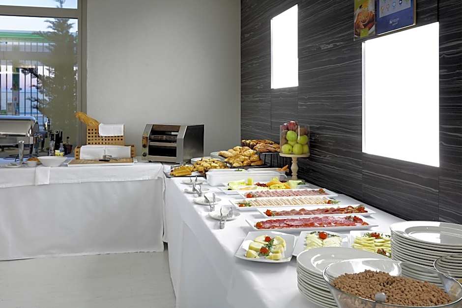 Eurostars Arenas de Pinto