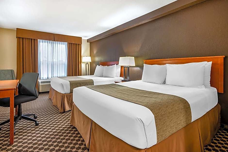 Best Western Strathmore Inn