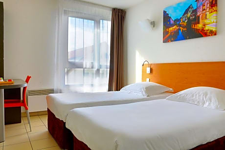 Twin Beds Studio