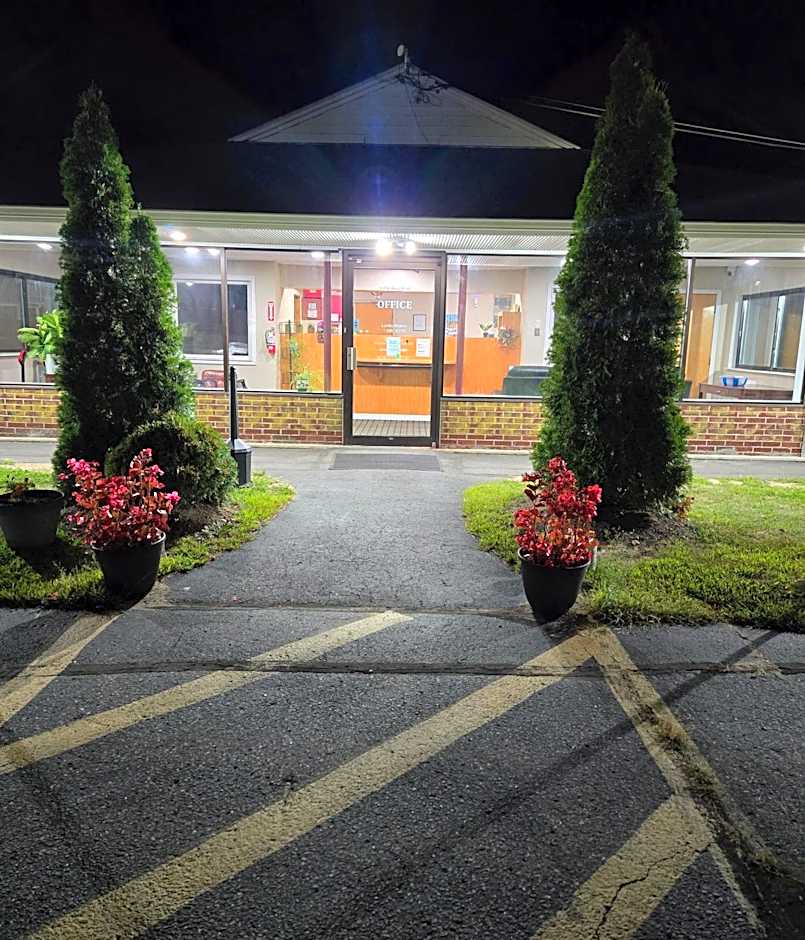 Nashoba Valley Inn & Suites