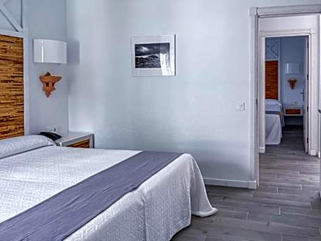 2 BEDROOM APARTMENT 2 ADULTS