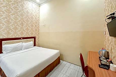 Perdana Kasih Hotel Pemuda Klaten Mitra RedDoorz