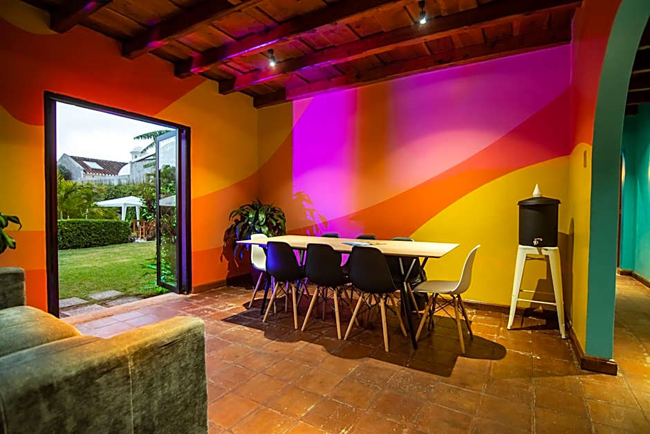 Yes Please! Hostel