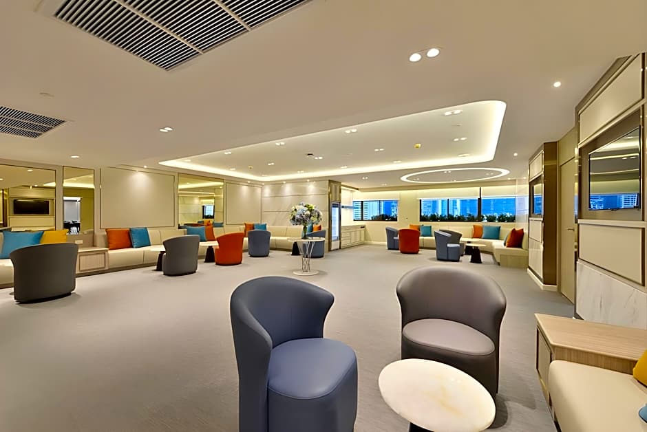 Centre Point Plus Hotel Silom