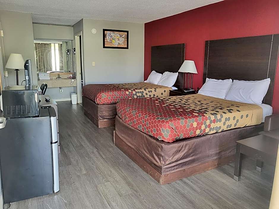 Photo 1 of 10 of Double Room