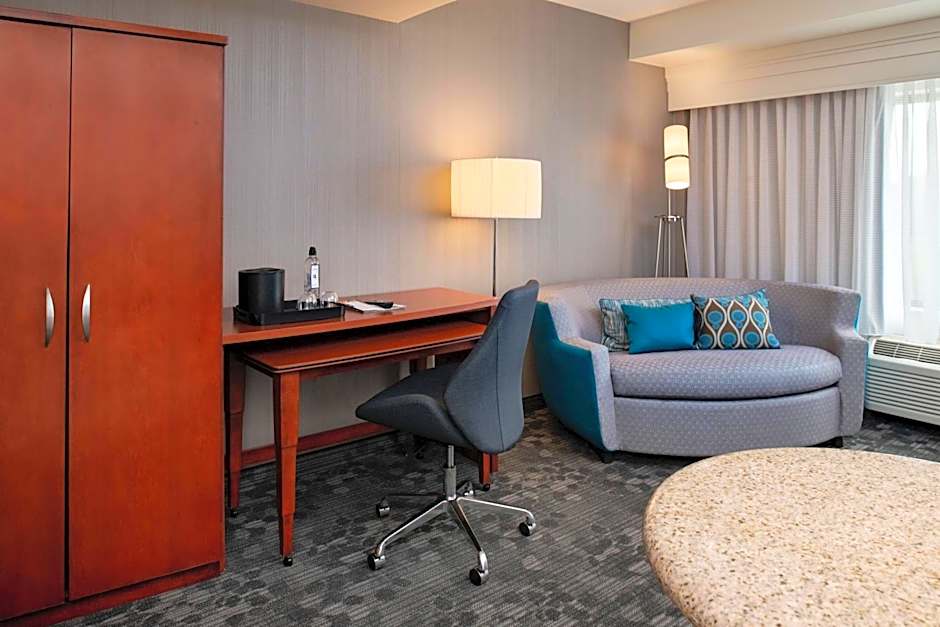 Courtyard by Marriott High Point