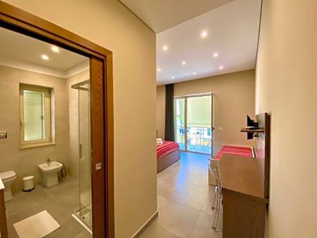 Triple Room with Private Bathroom