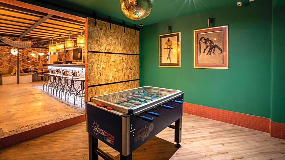 Villa Saint Exupery Beach Hostel