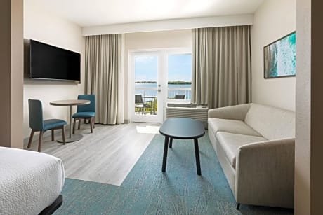 Suite, 1 King, Sofa bed, Intracoastal view, Balcony