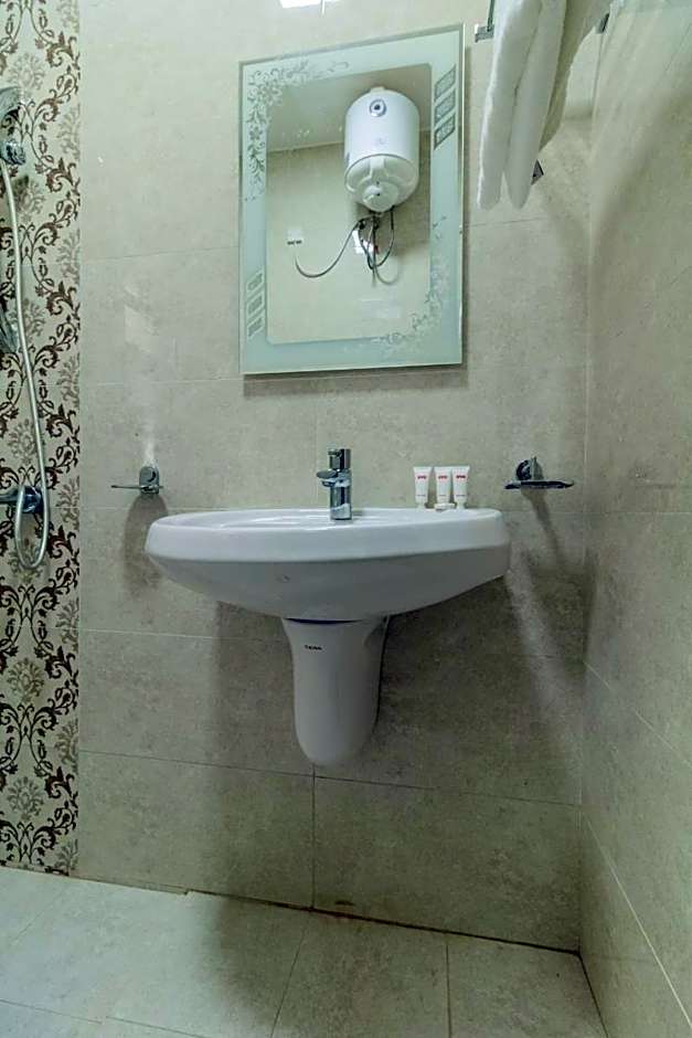 Super OYO 106 Muscat Grand Hotel Apartment