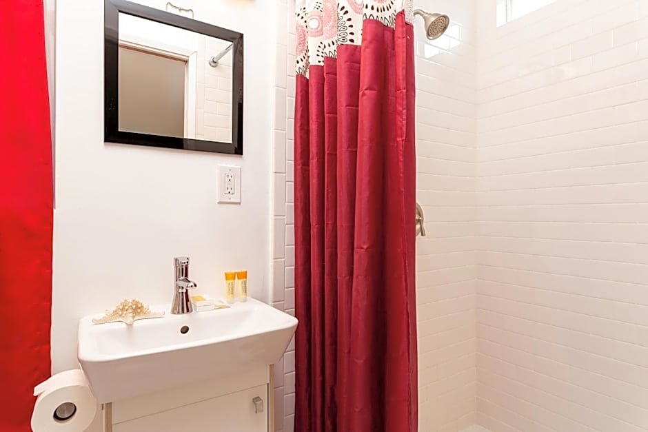 The Sea View Inn At The Beach