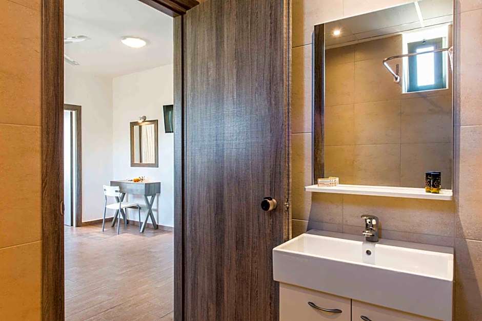 Gerona Mare Apartments