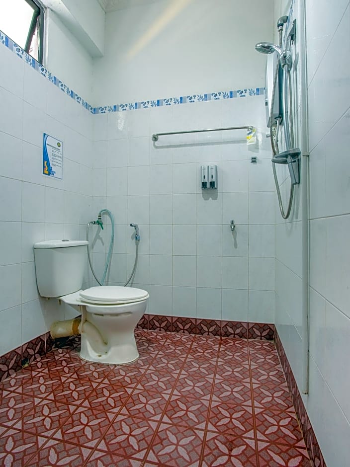 OYO 89782 Ranau City Inn