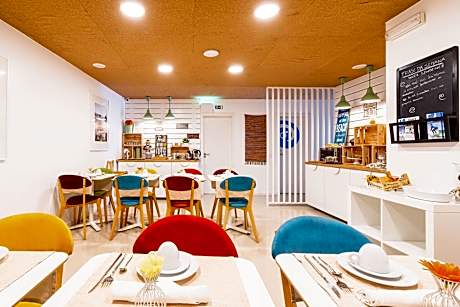 Casa Azul Sagres - Rooms & Apartments