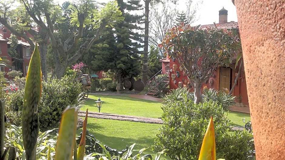 Villa San Jose Hotel & Suites