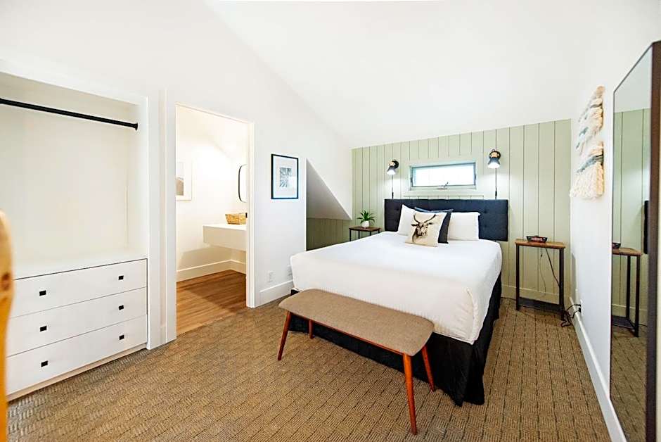 Waterton Glacier Suites