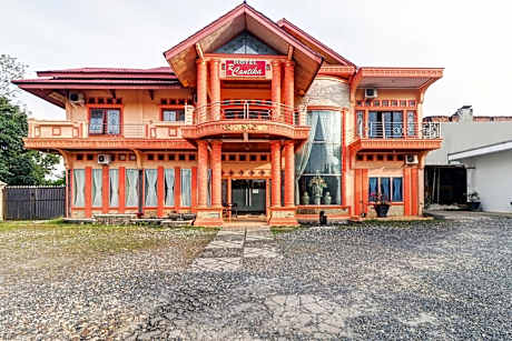 OYO Life 11350O Hotel R Cantika Syariah