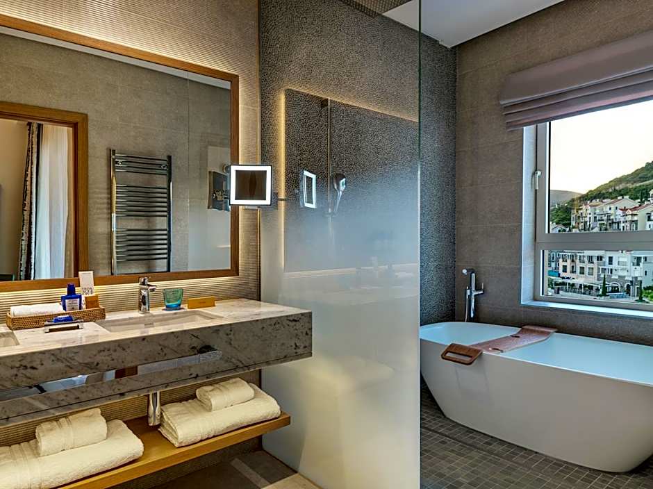 The Chedi Lustica Bay