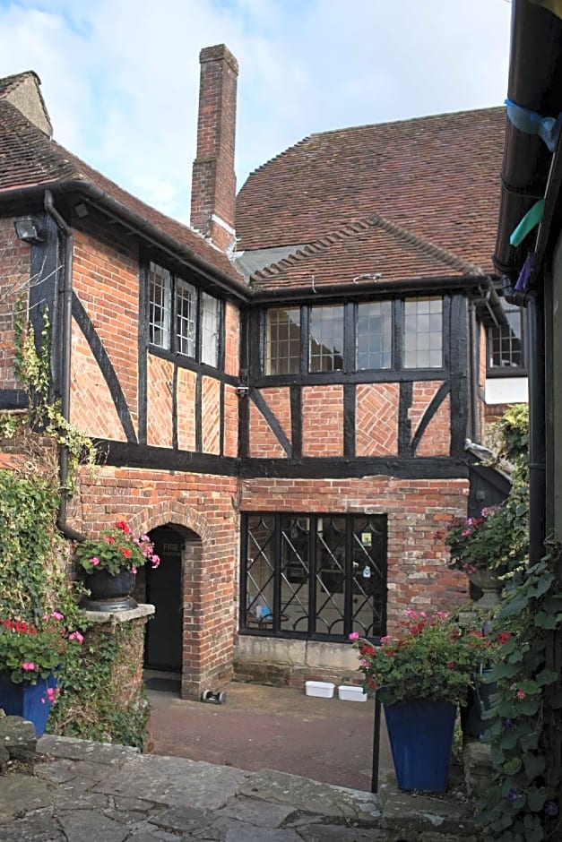 Village House Coaching Inn