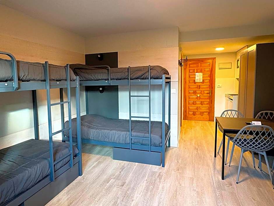 Apartamentos Midi 3000