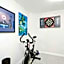 Casa Pura Vida Hot Tub, Pool & Ping Pong Tables w Backyard & BBQ Come stay
