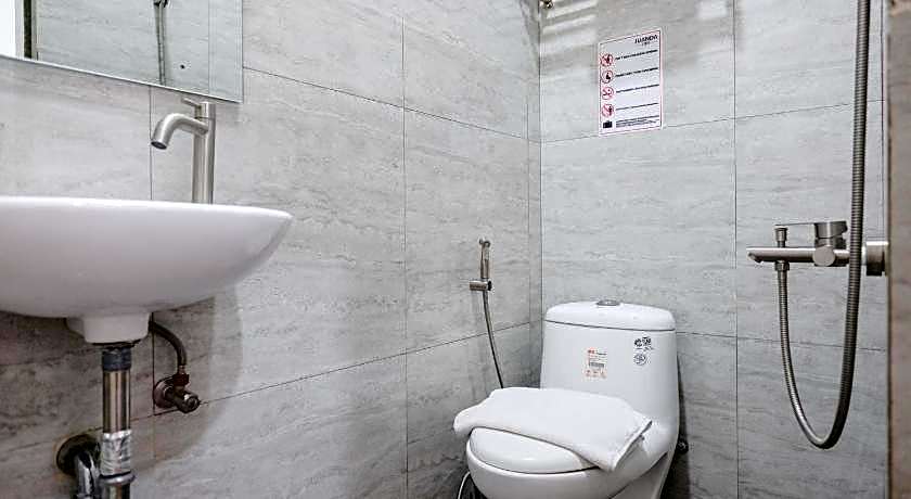 RedDoorz Plus @ Jalan Juanda Medan