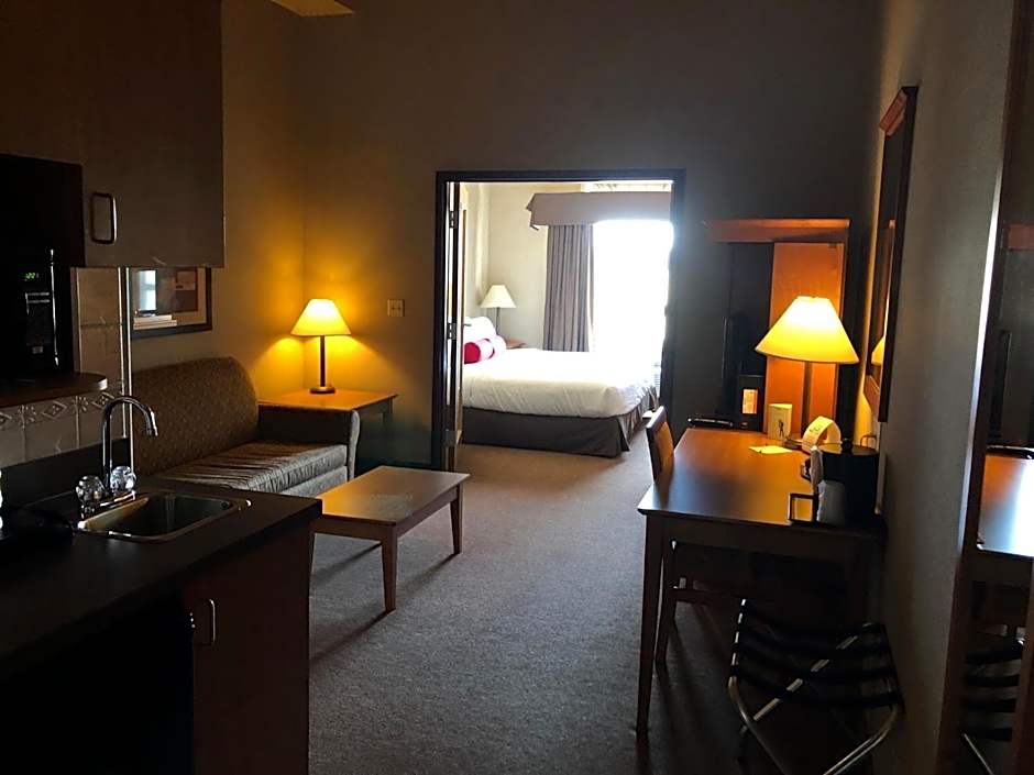 Ramada by Wyndham Ponoka