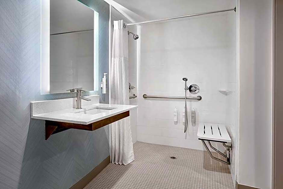 Hilton Garden Inn LAX Los Angeles Airport