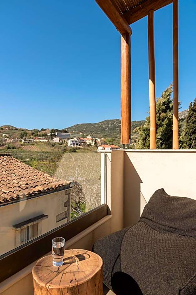 Manili Boutique Suites & Villas