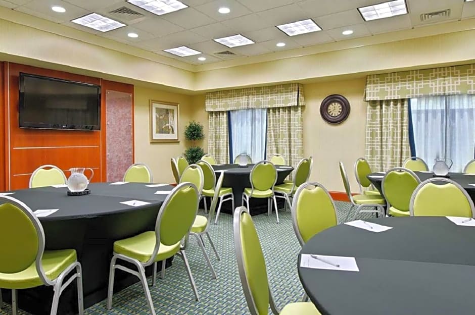 Hampton Inn & Suites Knoxville-Turkey Creek