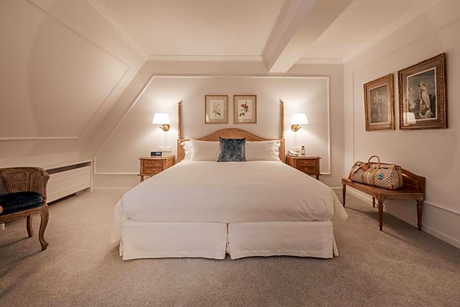 Photo 1 of 50 of Hotel Manos Stephanie