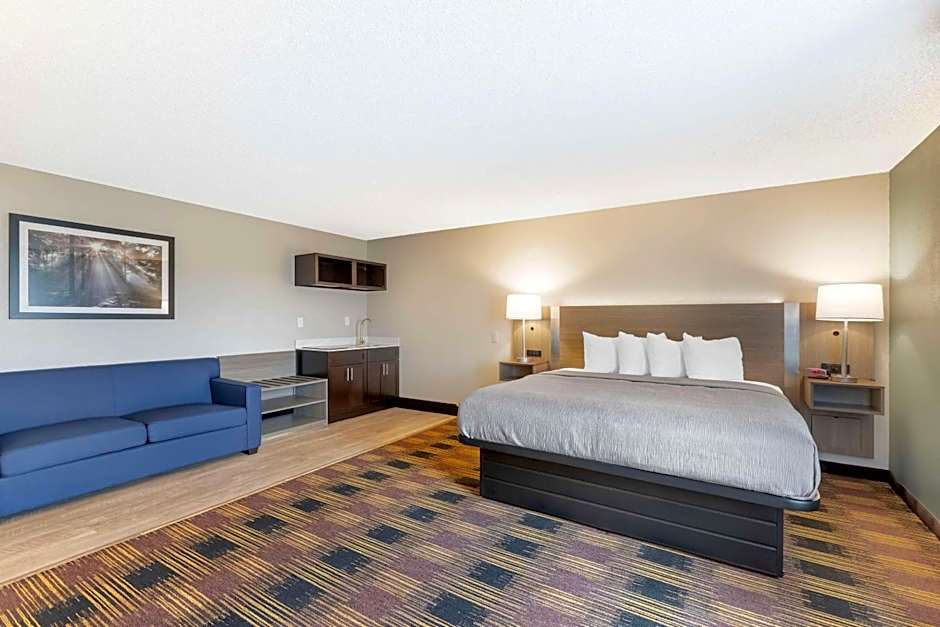 Quality Inn Newton at I-80