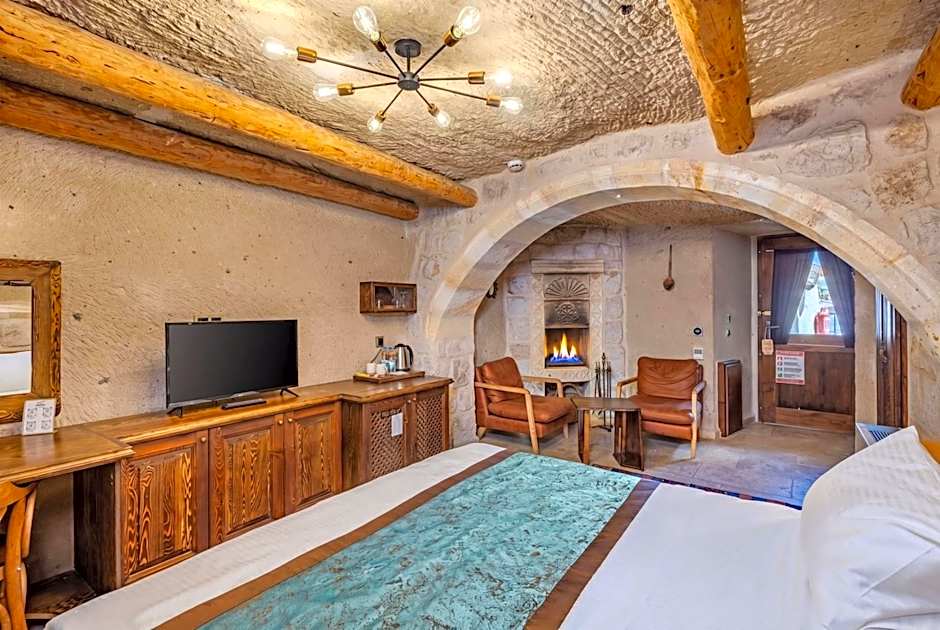 Cappa Via Cave Hotel
