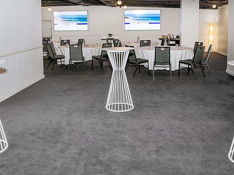 Novotel Newcastle Beach