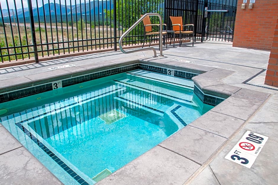 Fairfield Inn and Suites by Marriott Colorado Springs North Air Force Academy