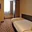 XO Hotel Inner
